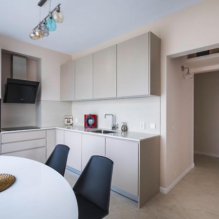 New With The Best View - 2Bd Bright Flat Near Ndk Σόφια Εξωτερικό φωτογραφία