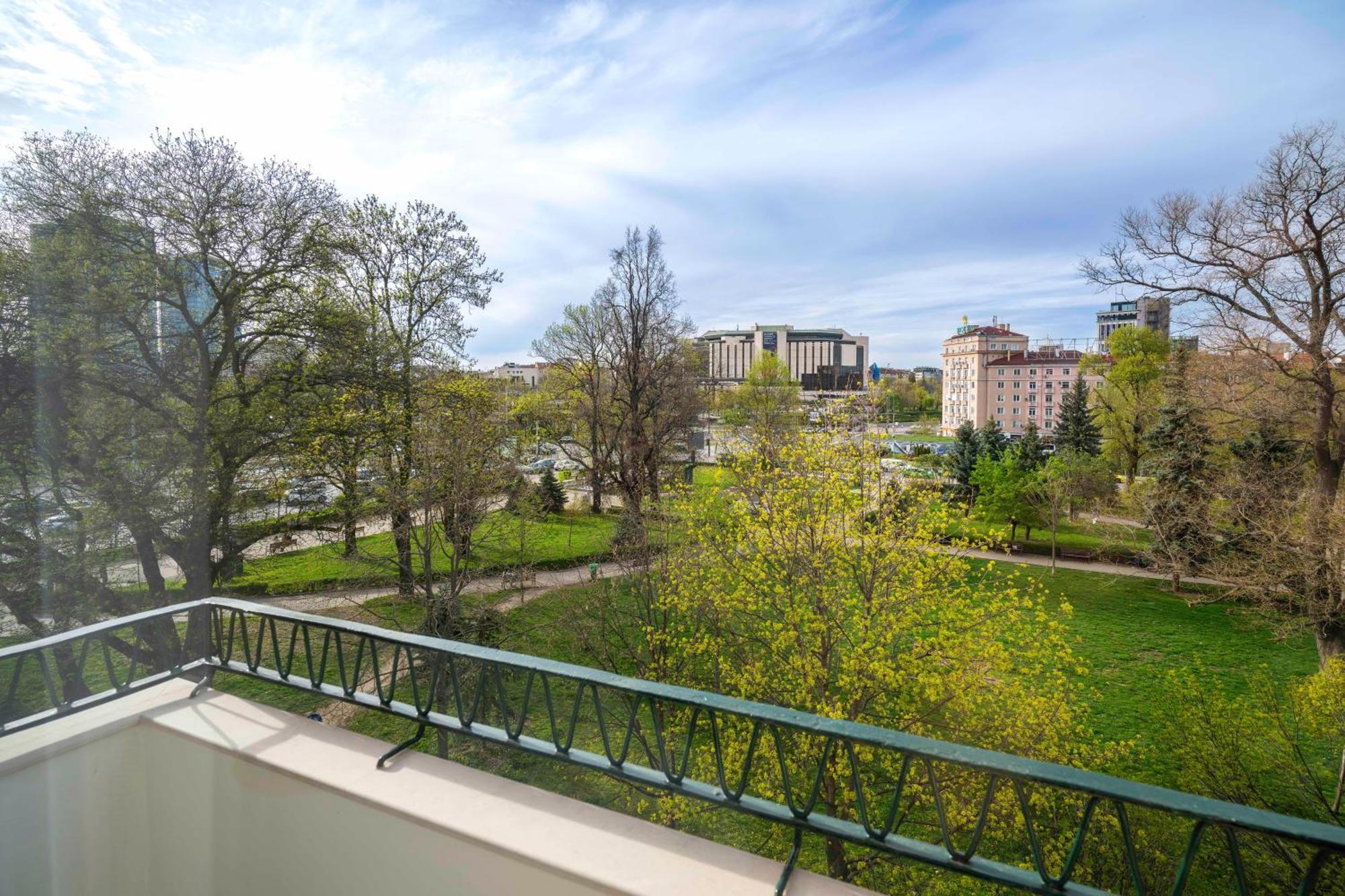 New With The Best View - 2Bd Bright Flat Near Ndk Σόφια Εξωτερικό φωτογραφία